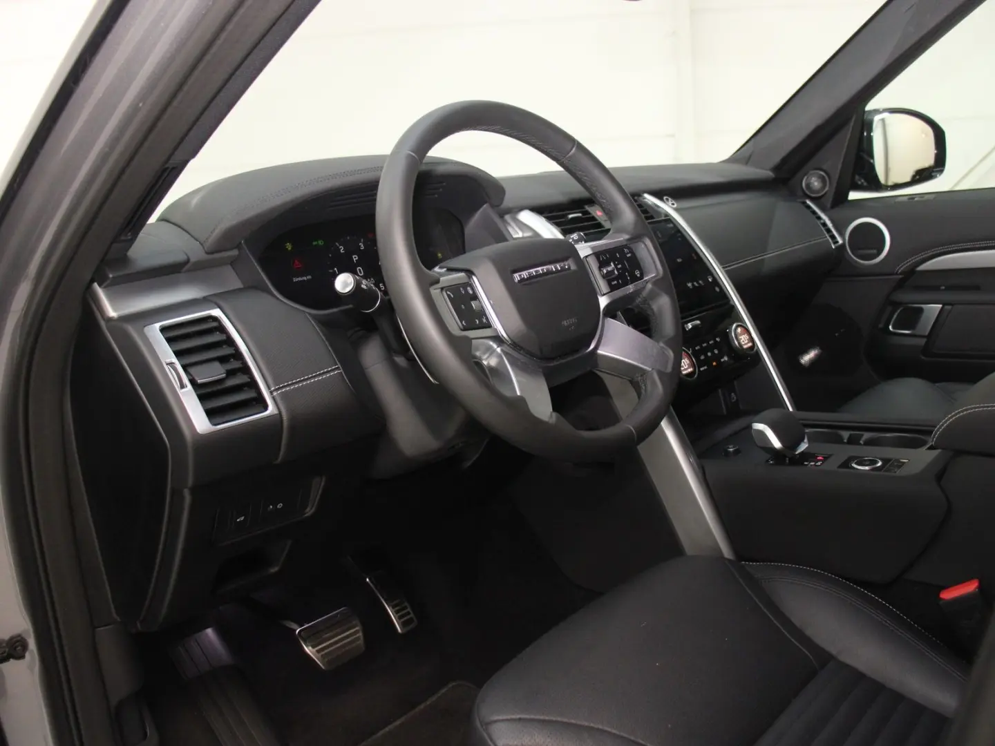 Discovery 5 D350 Dynamic SE AWD 7Sitze AHK Pano