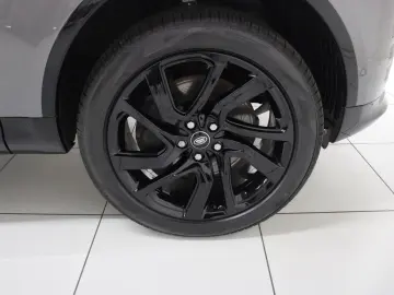 Discovery 5 D350 Dynamic SE AWD 7Sitze AHK Pano