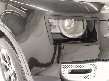 Defender 130 D300 SE AHK Pano Off Road Paket Plu