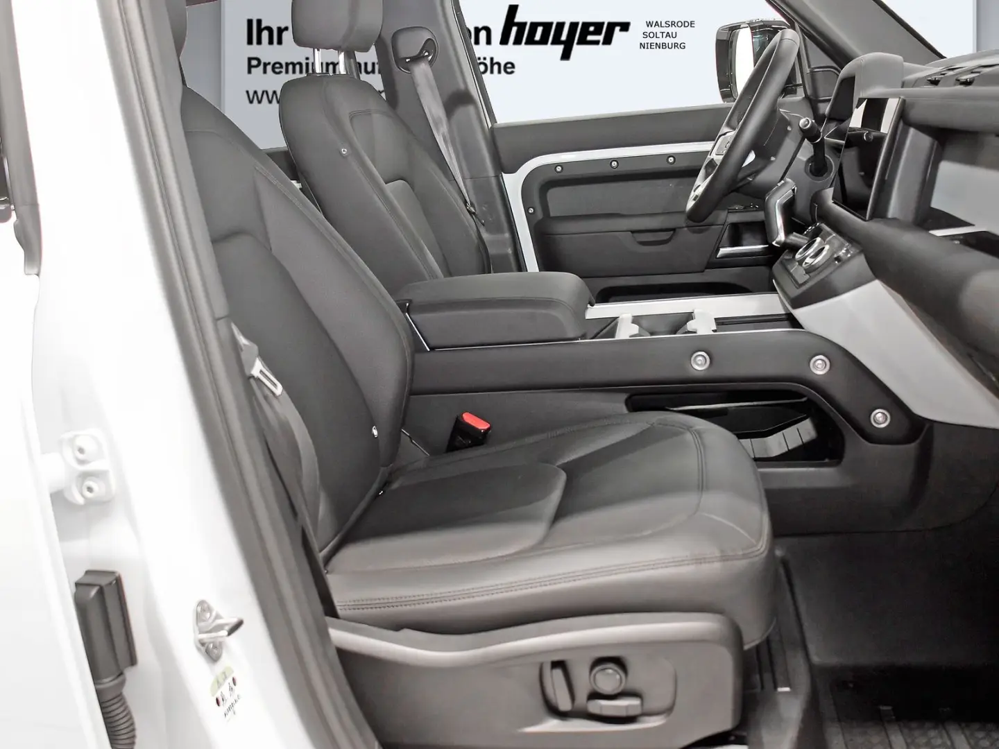 Defender 110 D300 X-Dynamic SE AHK Pano HUD DAB