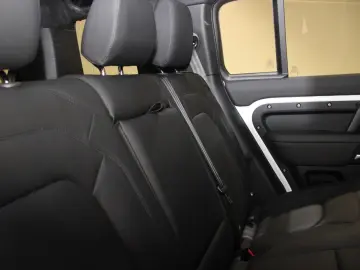 Defender 110 D300 X-Dynamic SE AHK Pano HUD DAB