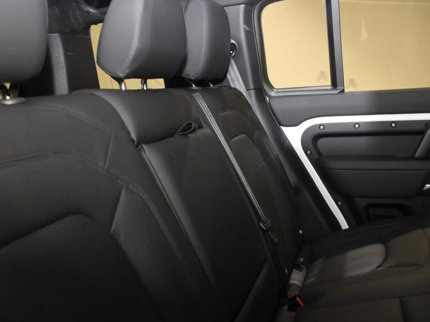 Defender 110 D300 X-Dynamic SE AHK Pano HUD DAB