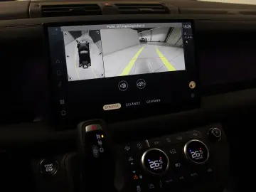 Defender 110 D300 X-Dynamic SE AHK Pano HUD DAB