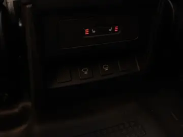 Defender 110 D300 X-Dynamic SE AHK Pano HUD DAB