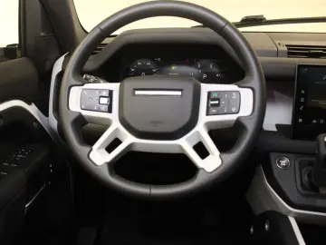 Defender 110 D300 X-Dynamic SE AHK Pano HUD DAB