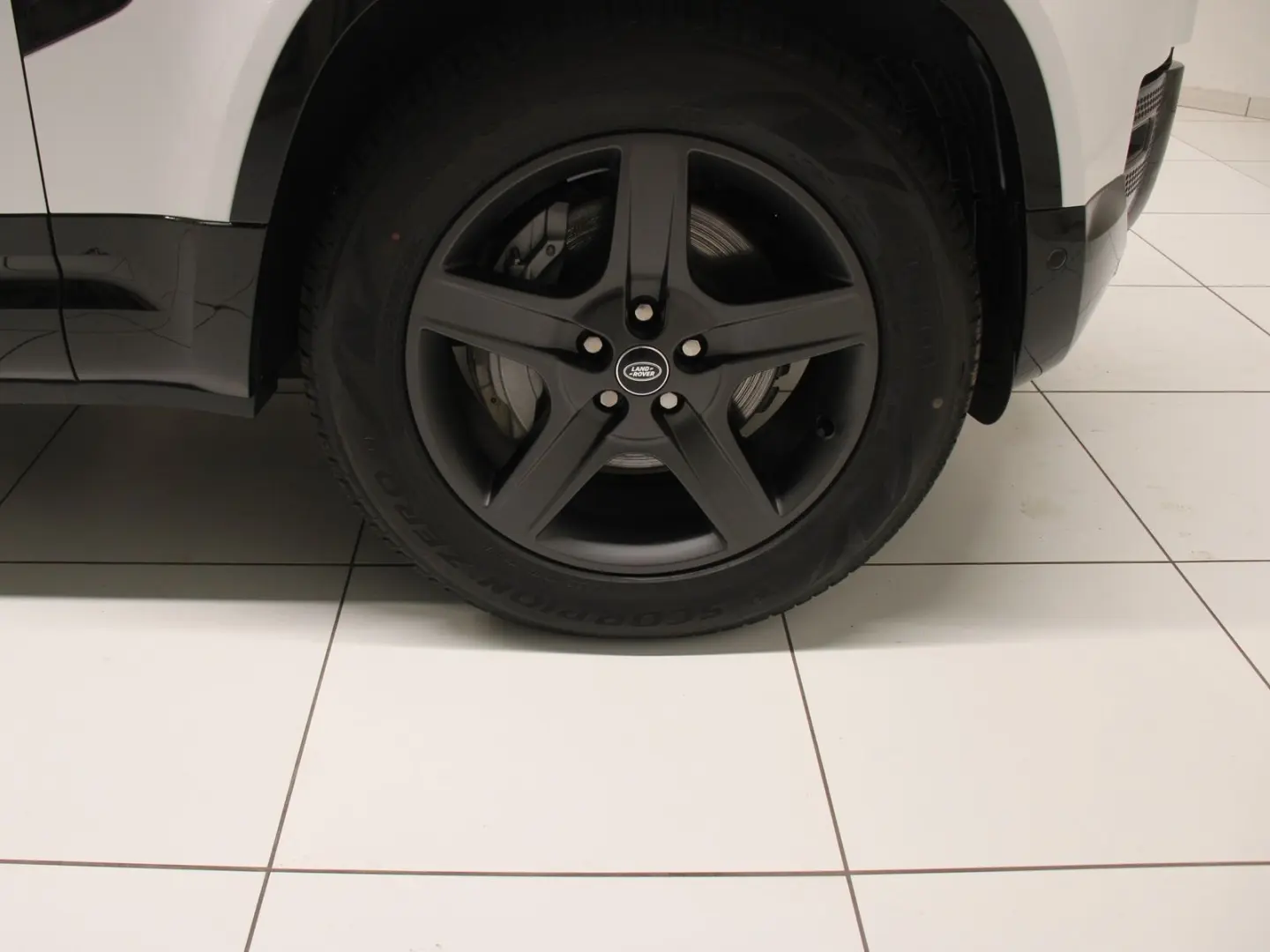 Defender 110 D300 X-Dynamic SE AHK Pano HUD DAB