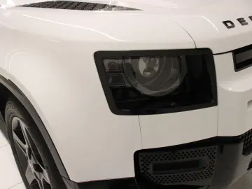 Defender 110 D300 X-Dynamic SE AHK Pano HUD DAB