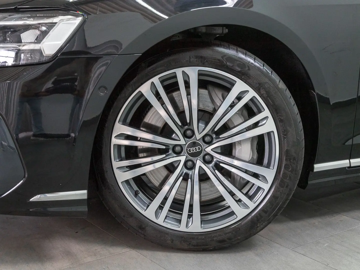 A8 Lang 60 TFSIe Q NP155 LM20 PANO NACHTSICHT 4x