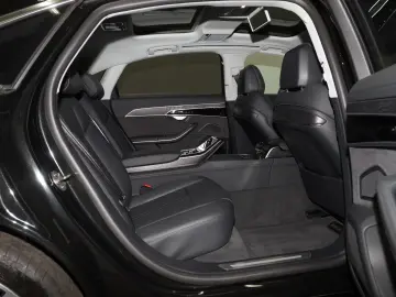 A8 Lang 60 TFSIe Q NP155 LM20 PANO NACHTSICHT 4x