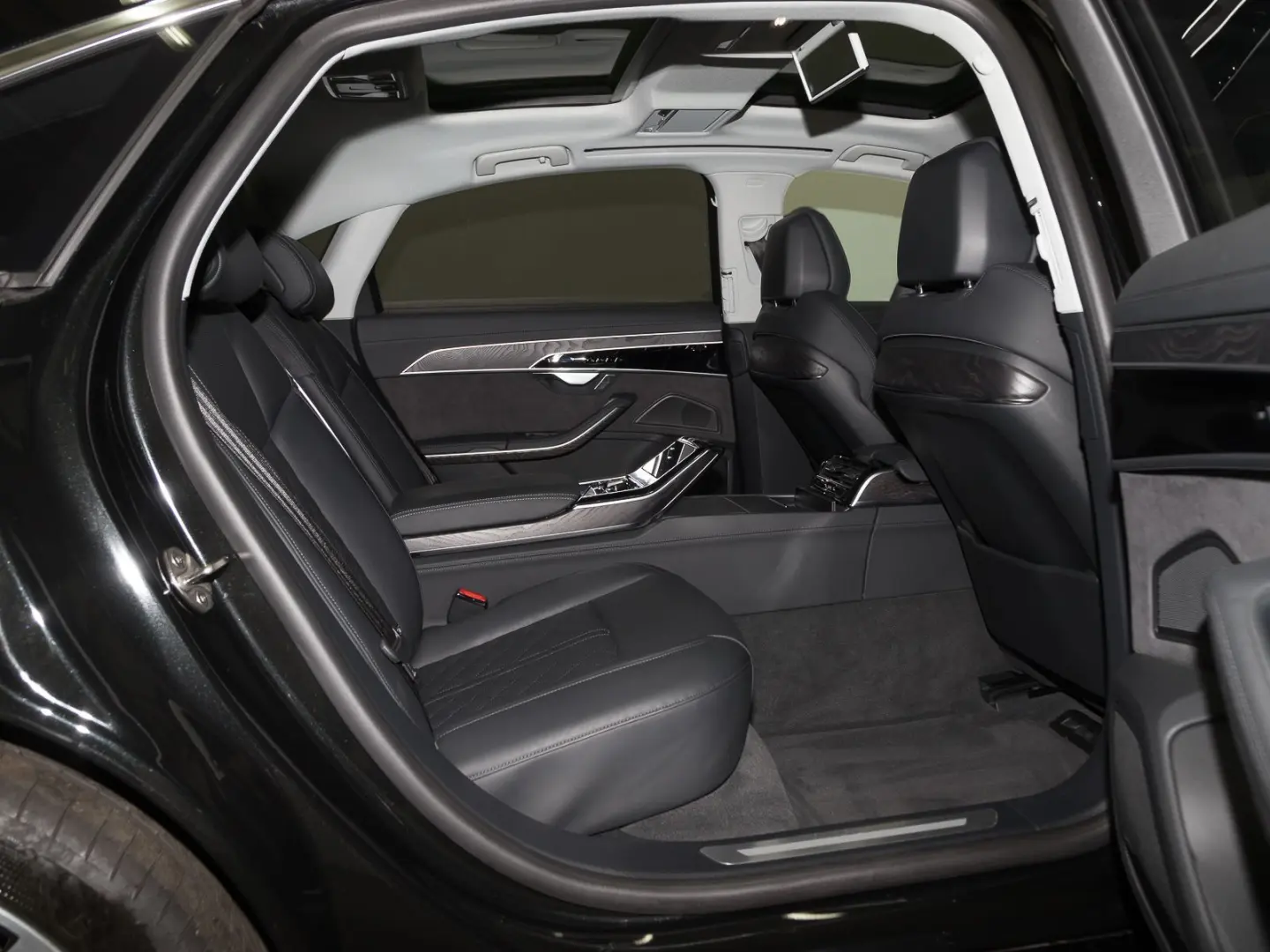 A8 Lang 60 TFSIe Q NP155 LM20 PANO NACHTSICHT 4x