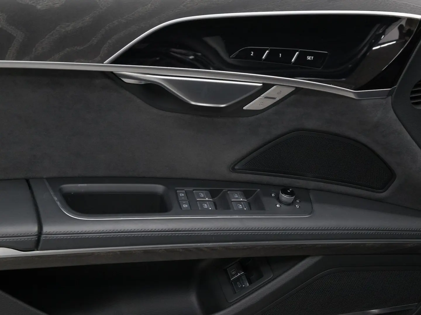 A8 Lang 60 TFSIe Q NP155 LM20 PANO NACHTSICHT 4x