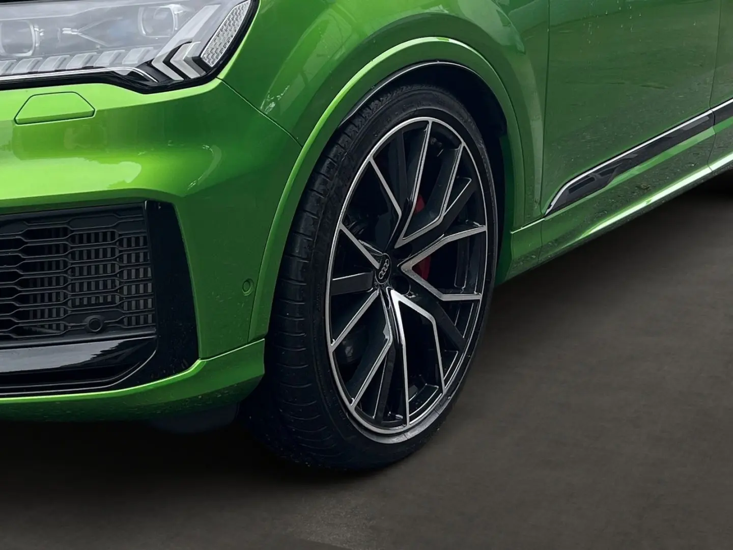 SQ7 4.0 TFSI quattro  B&O MATRIX KAMERA STANDH