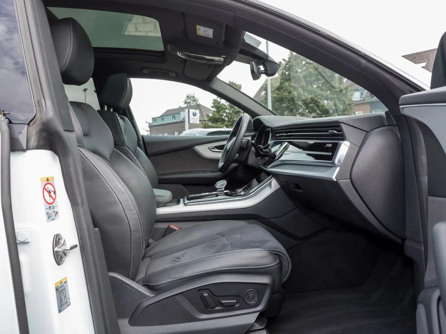 Q8 60 TFSIe Q 2x S LINE BLACK LM22 PANO MEMORY H