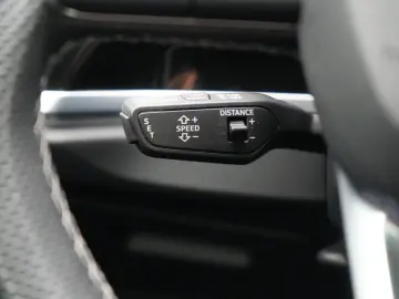 Q3 Sportback 45 e S line ACC NAVI SHZ SONOS