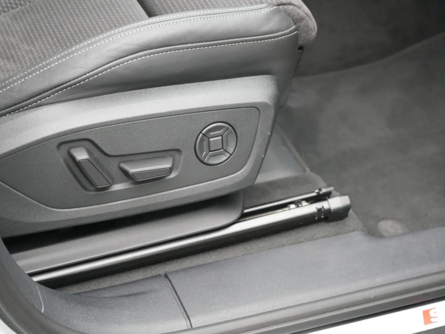 Q3 Sportback 45 e S line ACC NAVI SHZ SONOS