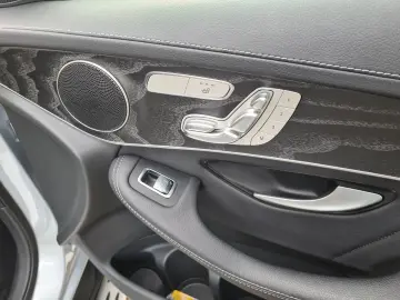 GLC 300e 2x AMG ACC Memo AHK 360  Alarm Trittbr