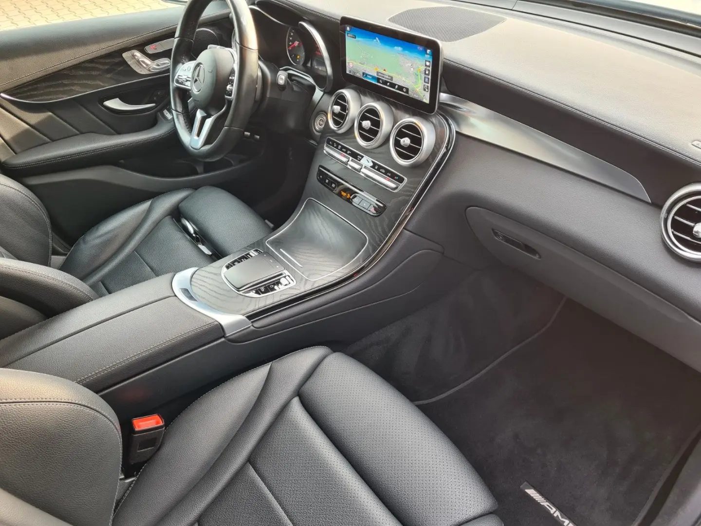 GLC 300e 2x AMG ACC Memo AHK 360  Alarm Trittbr