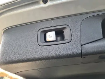 GLC 300e 2x AMG ACC Memo AHK 360  Alarm Trittbr