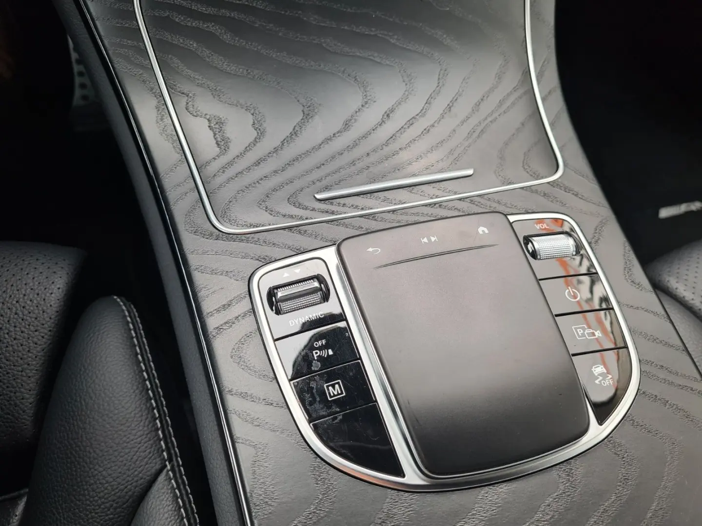 GLC 300e 2x AMG ACC Memo AHK 360  Alarm Trittbr