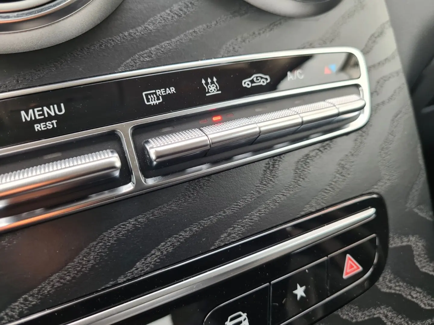 GLC 300e 2x AMG ACC Memo AHK 360  Alarm Trittbr