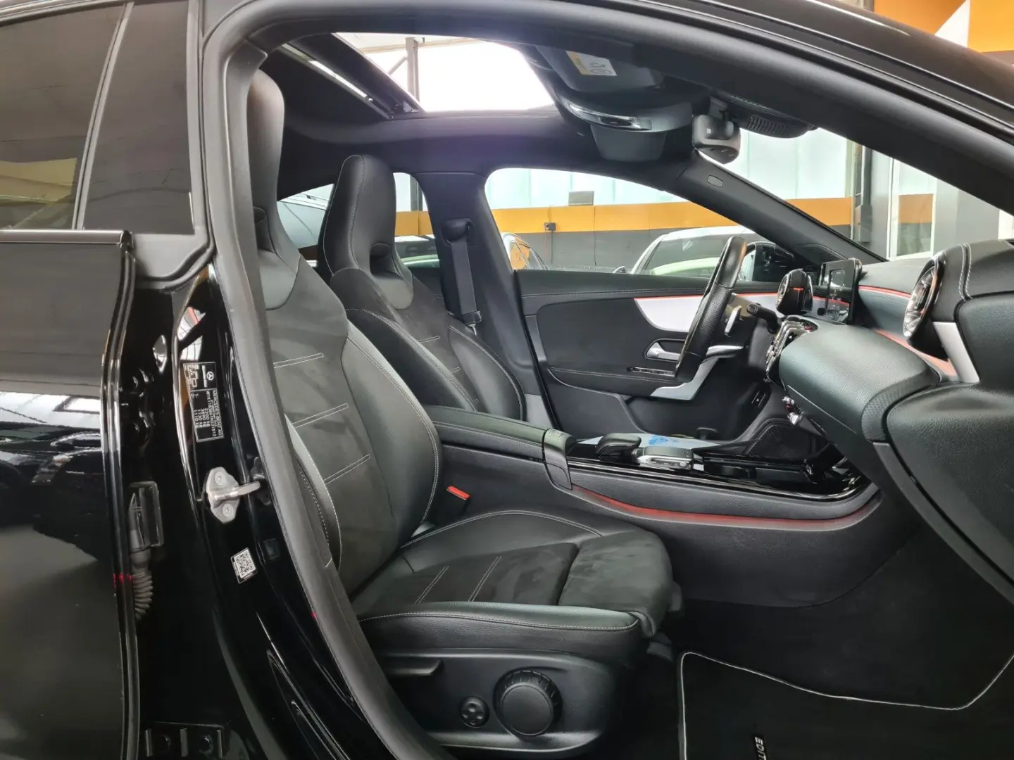 CLA 250e Cpe AMG Night Pano MBUX  MltBeam RF-Kam