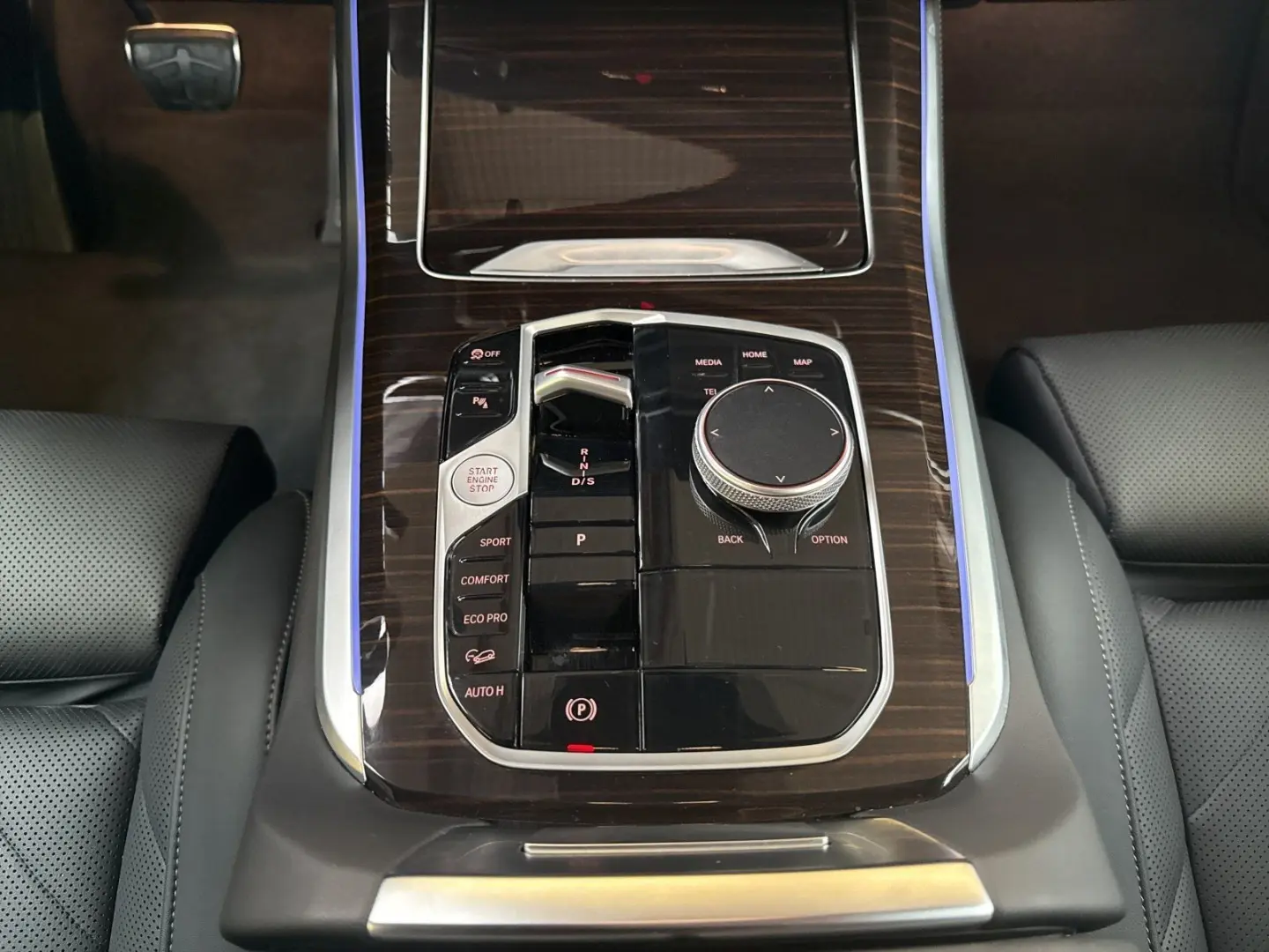 X5 xDrive40d  € 1.190 Zubehörbonus M Sport Pano