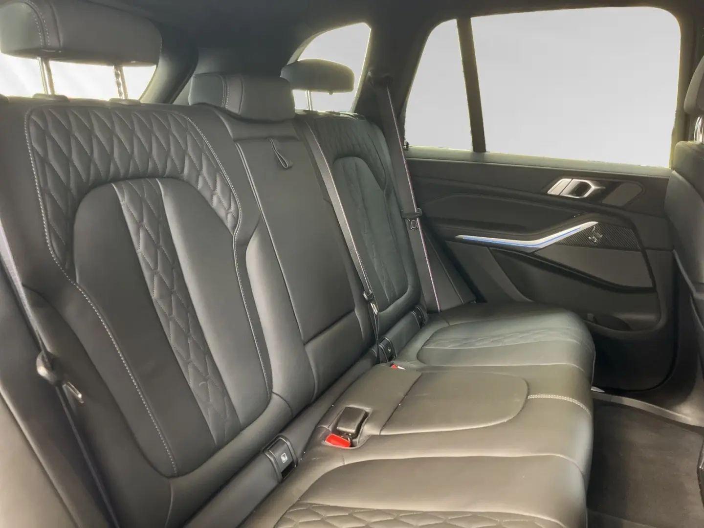 X5 xDrive50e M Sport Pro Massage Autobahnassist.