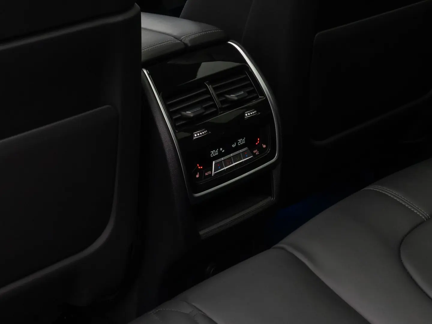 X5 xD45e M Sport HUD 360 Laser DAB SkyLounge H K