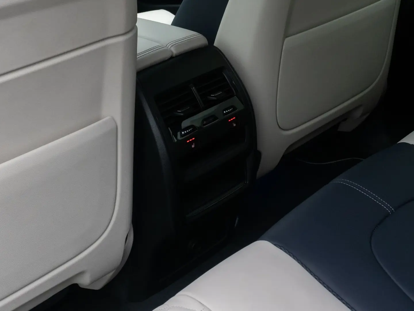 X5 xD45e MSport HUD H K 360 Laser DAB Individual