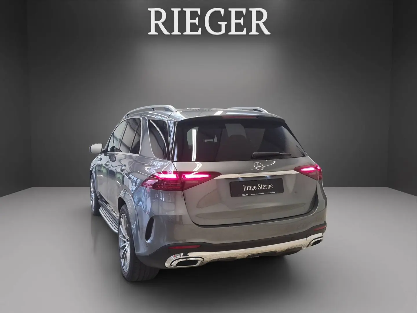 GLE 300 d 4M AMG Airmatic AHK MEMORY Alarm 21