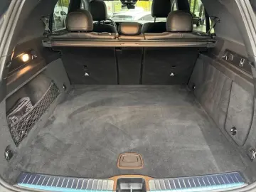 GLE 300 d 4M AMG Night MBEAM BURM DISTR PANO AHK