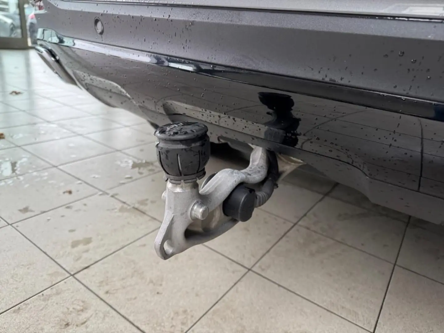 GLE 300 d 4M AMG Night MBEAM BURM DISTR PANO AHK