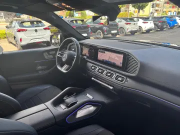 GLE 300 d 4M AMG Line Pano AHK Burm Fahreras 21