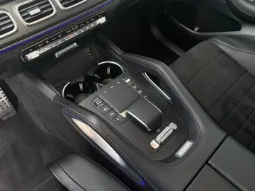 GLE 300 d 4M AMG Line Pano AHK Burm Fahreras 21