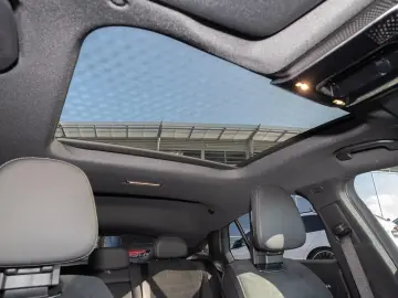 GLC 200 4MATIC Coupé ACC AHK LED Navi Pano SD LM