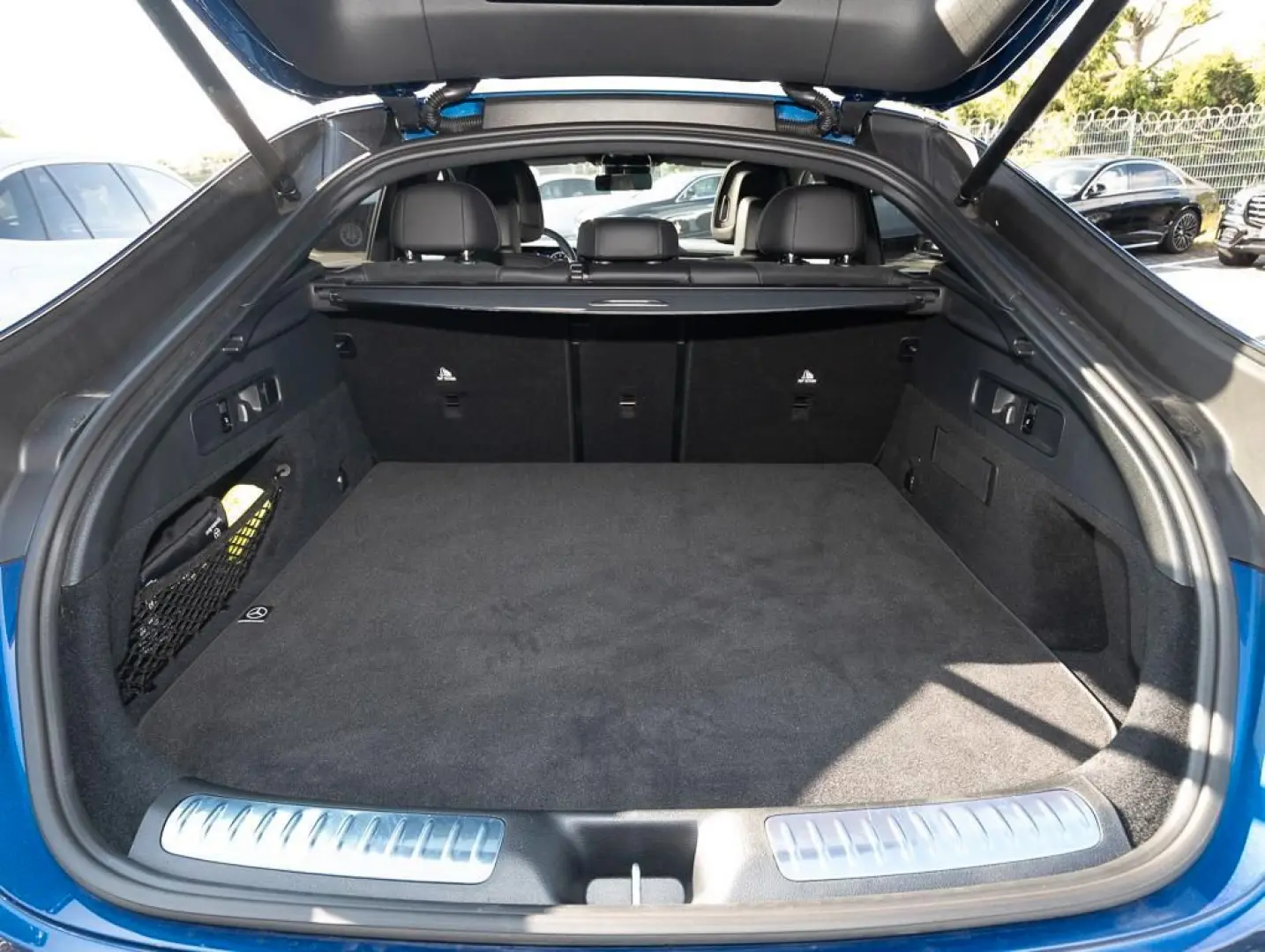 GLC 200 4MATIC Coupé ACC AHK LED Navi Pano SD LM