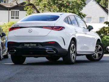 GLC 300 4MATIC Coupé AMG-Sport Burm Pano Digital