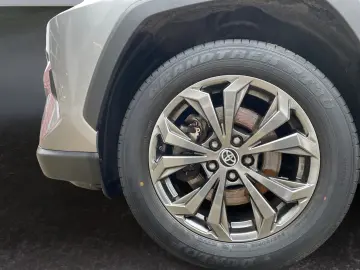 RAV 4 2.5 4x2 Hybrid Team D