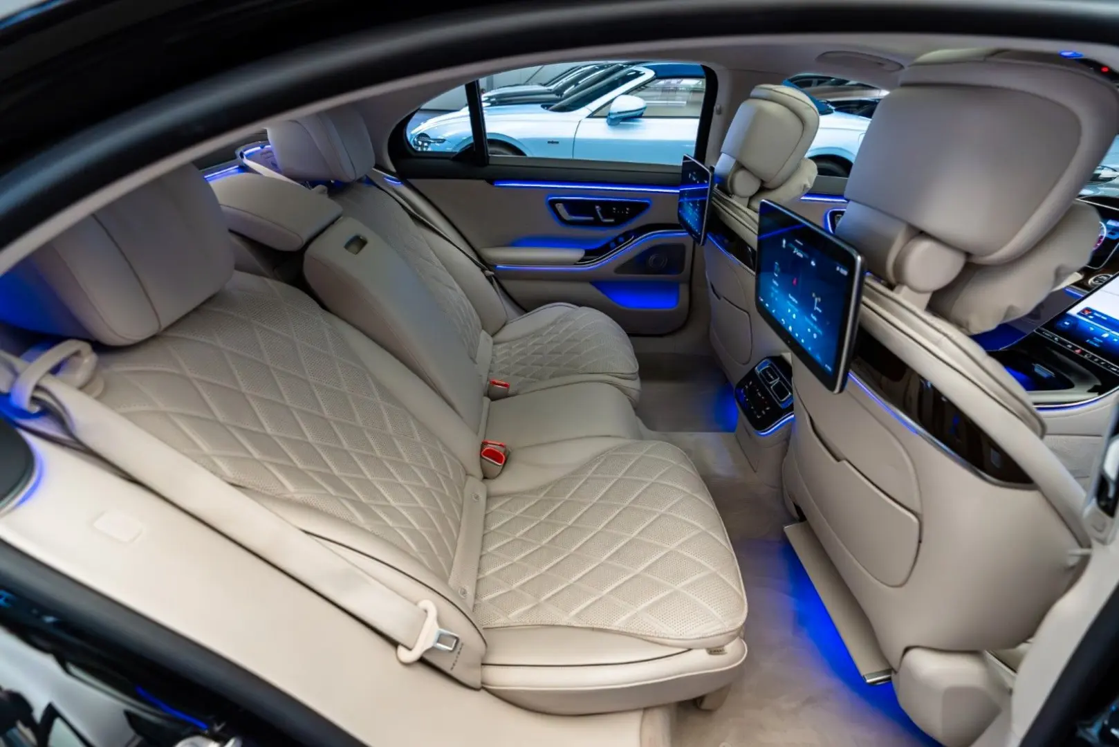 S 580 4M L AMG Line   MY2025   TV  Rear Steering