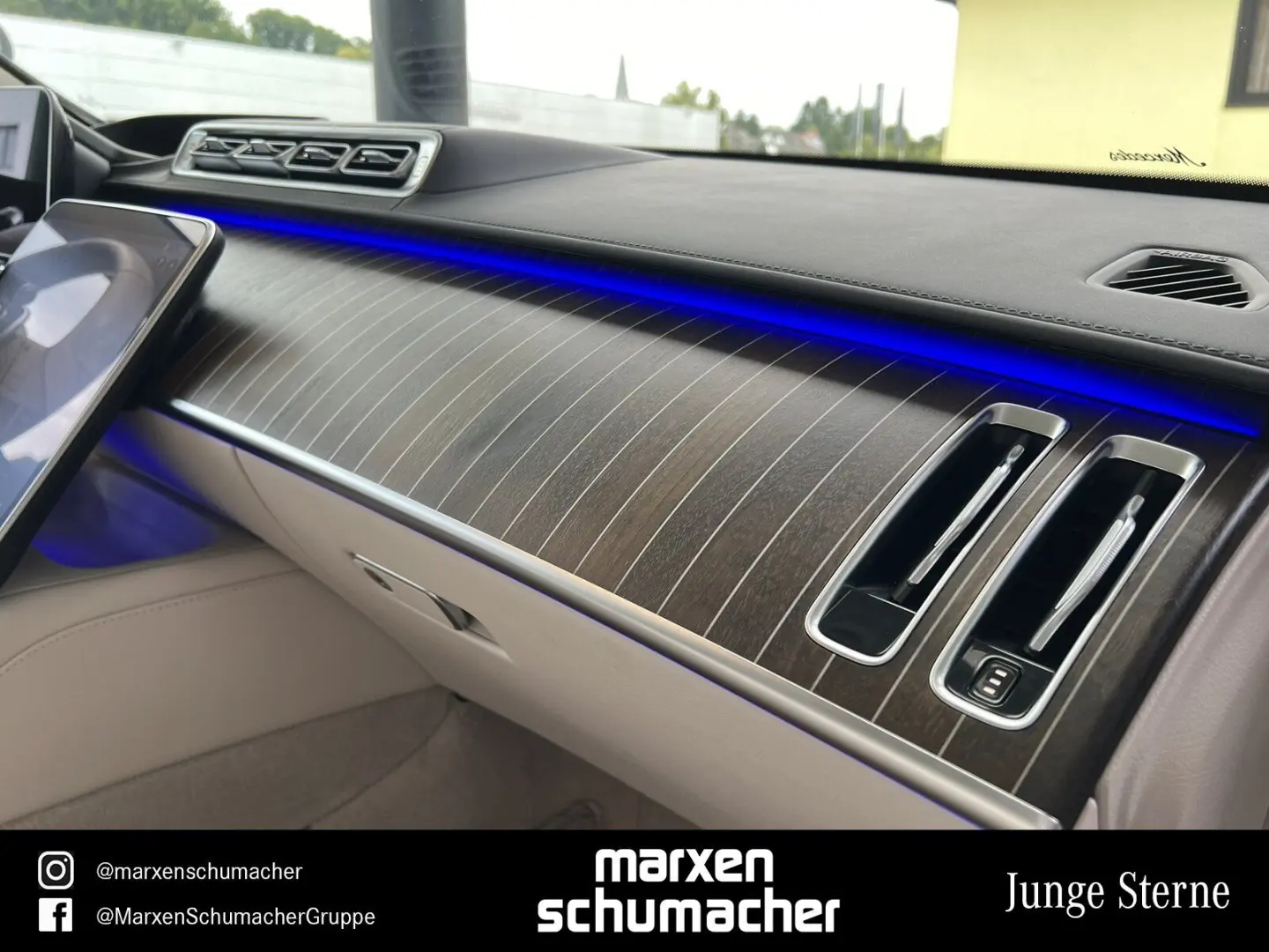 AMG S 63 E Perf First-Class Carbon Burm4D Pano