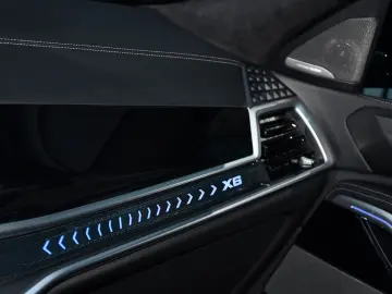 X6 30 d xD M Sport Individual Head Up Iconic H&K