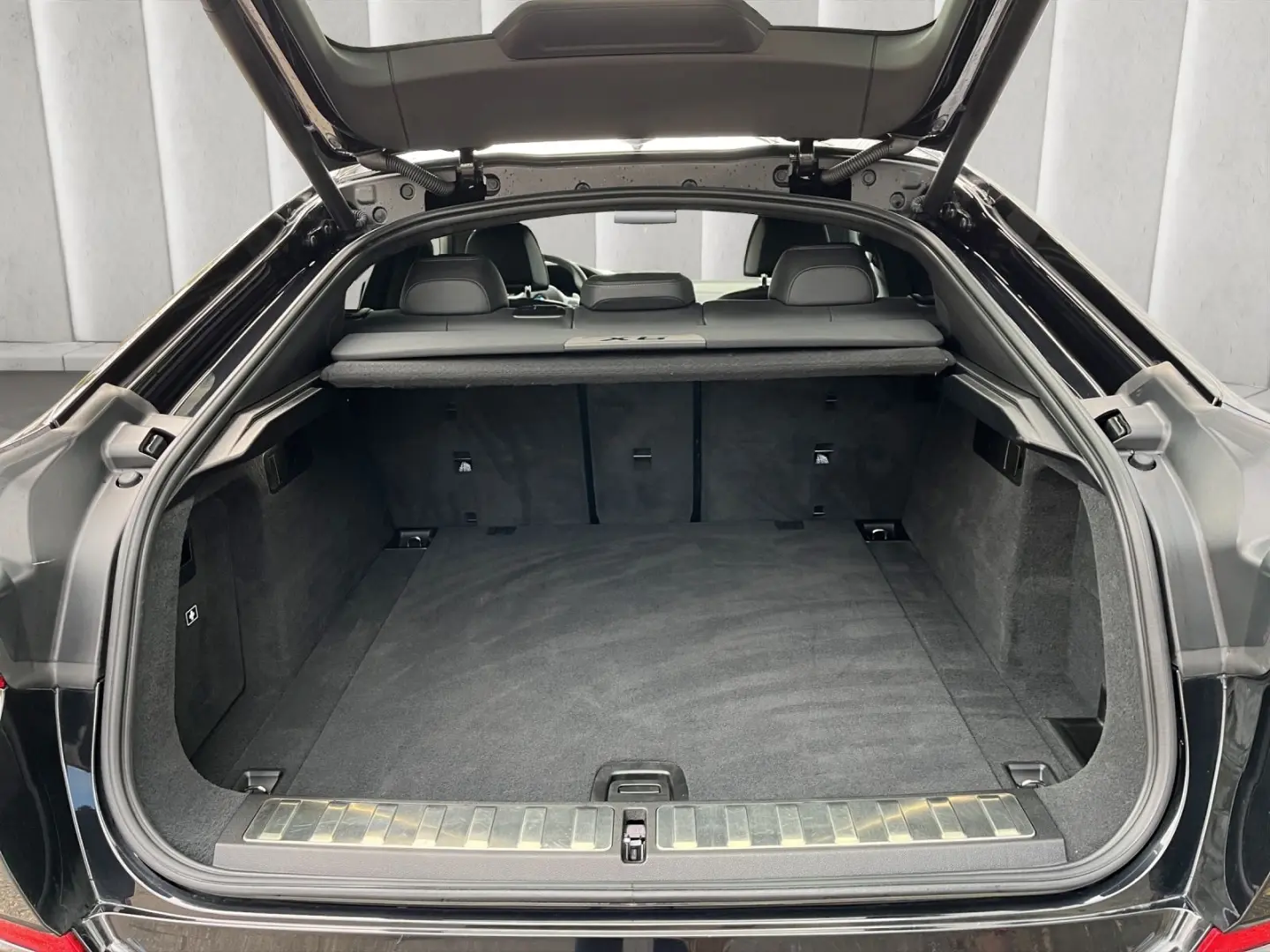 X6 xDrive 30d M Harman HUD 360 Sky Carbon