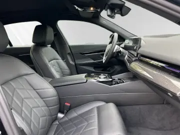 520i  € 1.190 Zubehörbonus M Sport Standhzg.