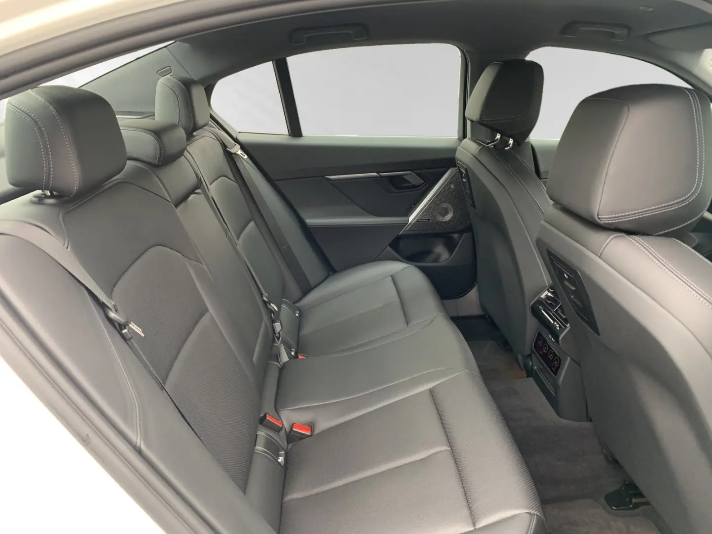 520i Bowers&Wilkins Autobahnass. Head-Up Sitzbel