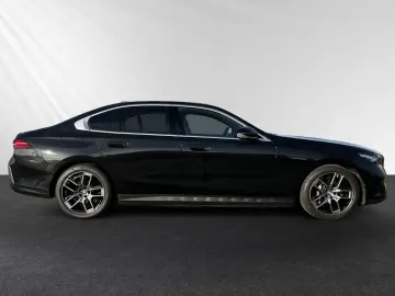 550e xDrive Panoramadach Bowers&Wilkins