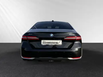 550e xDrive Panoramadach Bowers&Wilkins