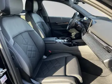 550e xDrive Panoramadach Bowers&Wilkins