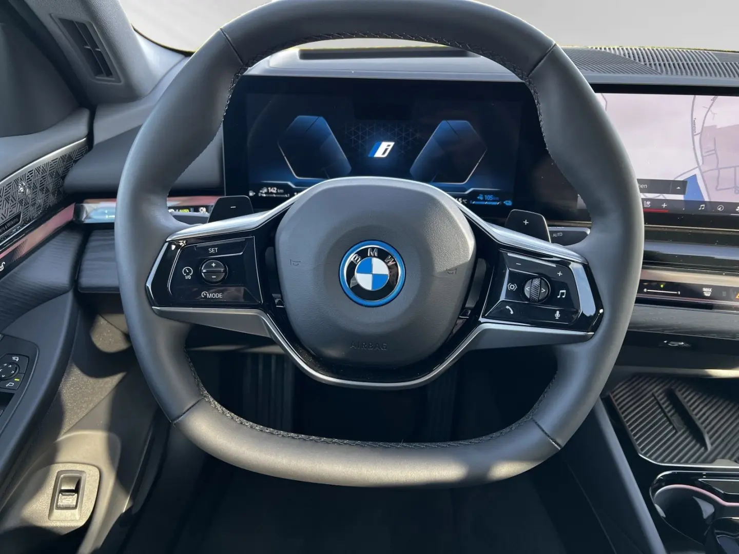 550e xDrive Panoramadach Bowers&Wilkins