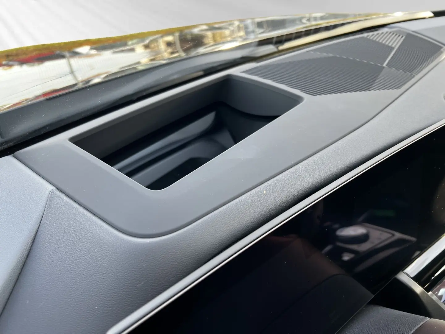 550e xDrive Panoramadach Bowers&Wilkins