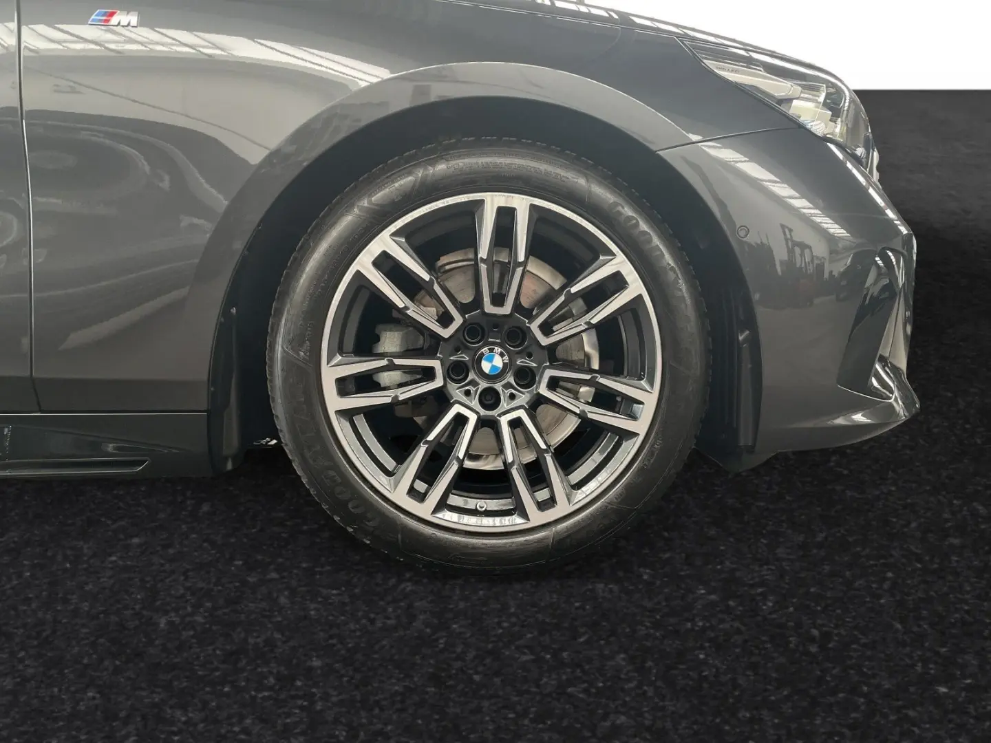520d  € 1.190 Zubehörbonus M Sport Pano H K